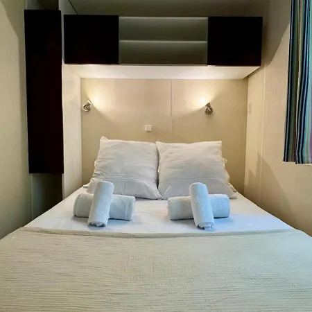Cosy Mobil-home Wifi Clim Parque de Campismo *